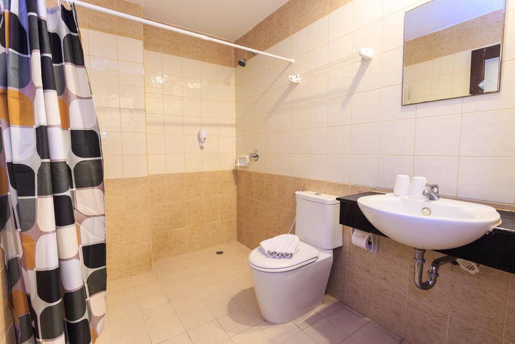 Sharaya Patong Hotel Extérieur photo