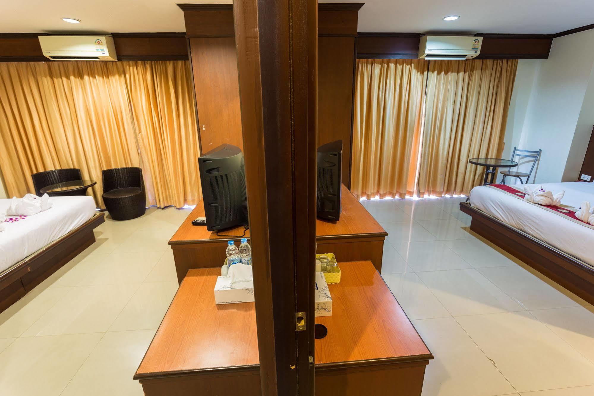 Sharaya Patong Hotel Extérieur photo